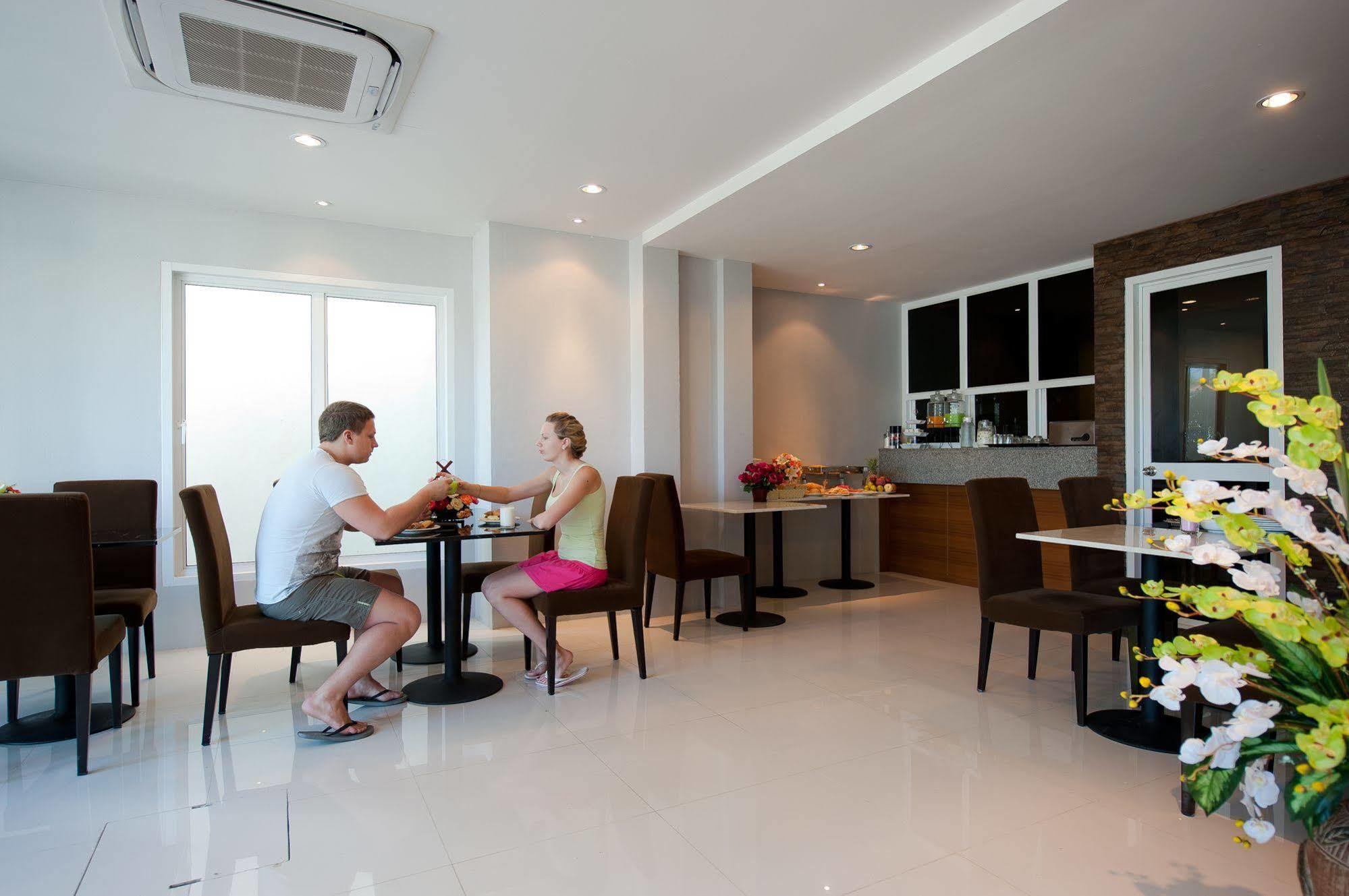 Rama Kata Beach Hotel 外观 照片