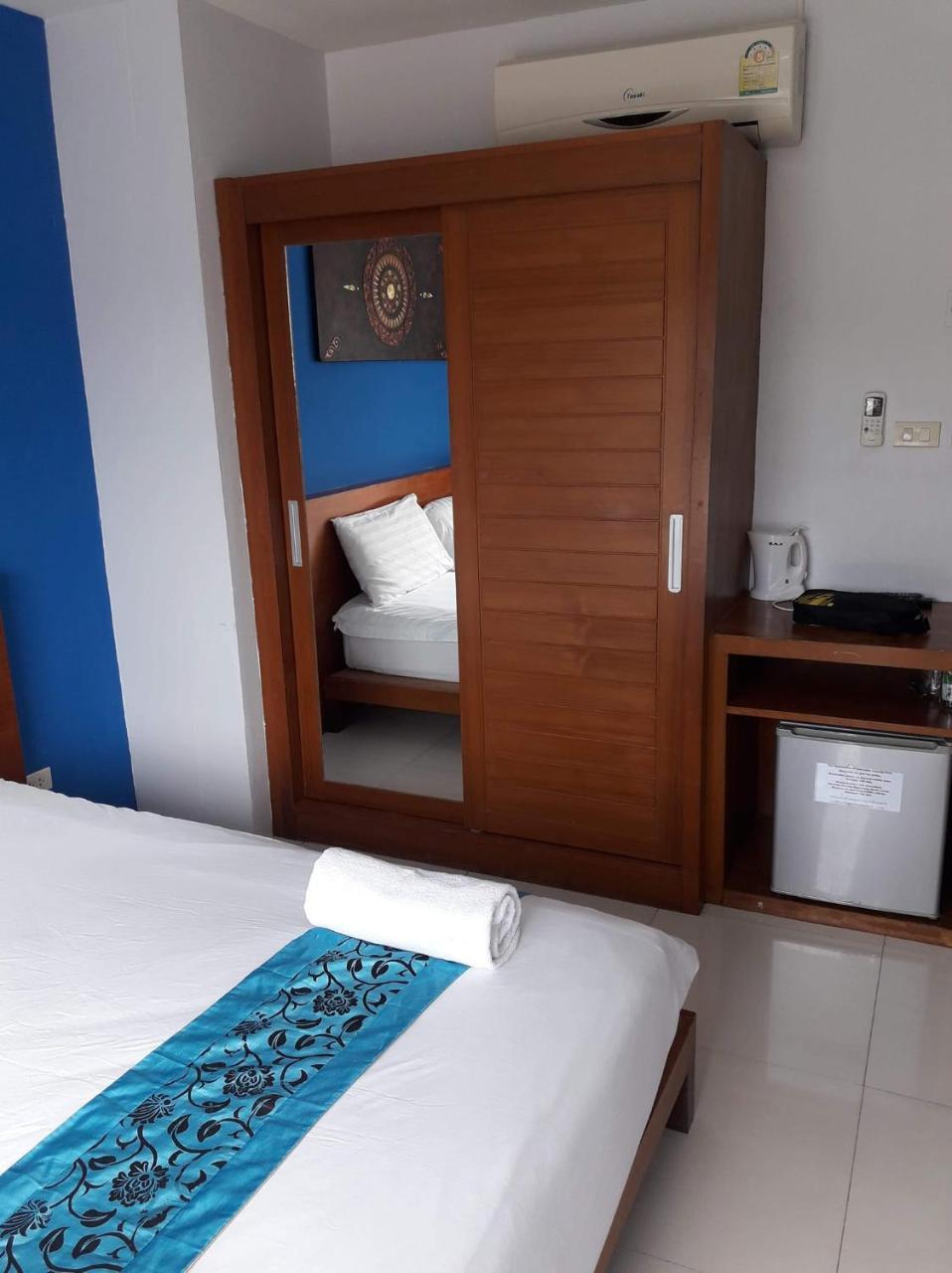 Rama Kata Beach Hotel 外观 照片
